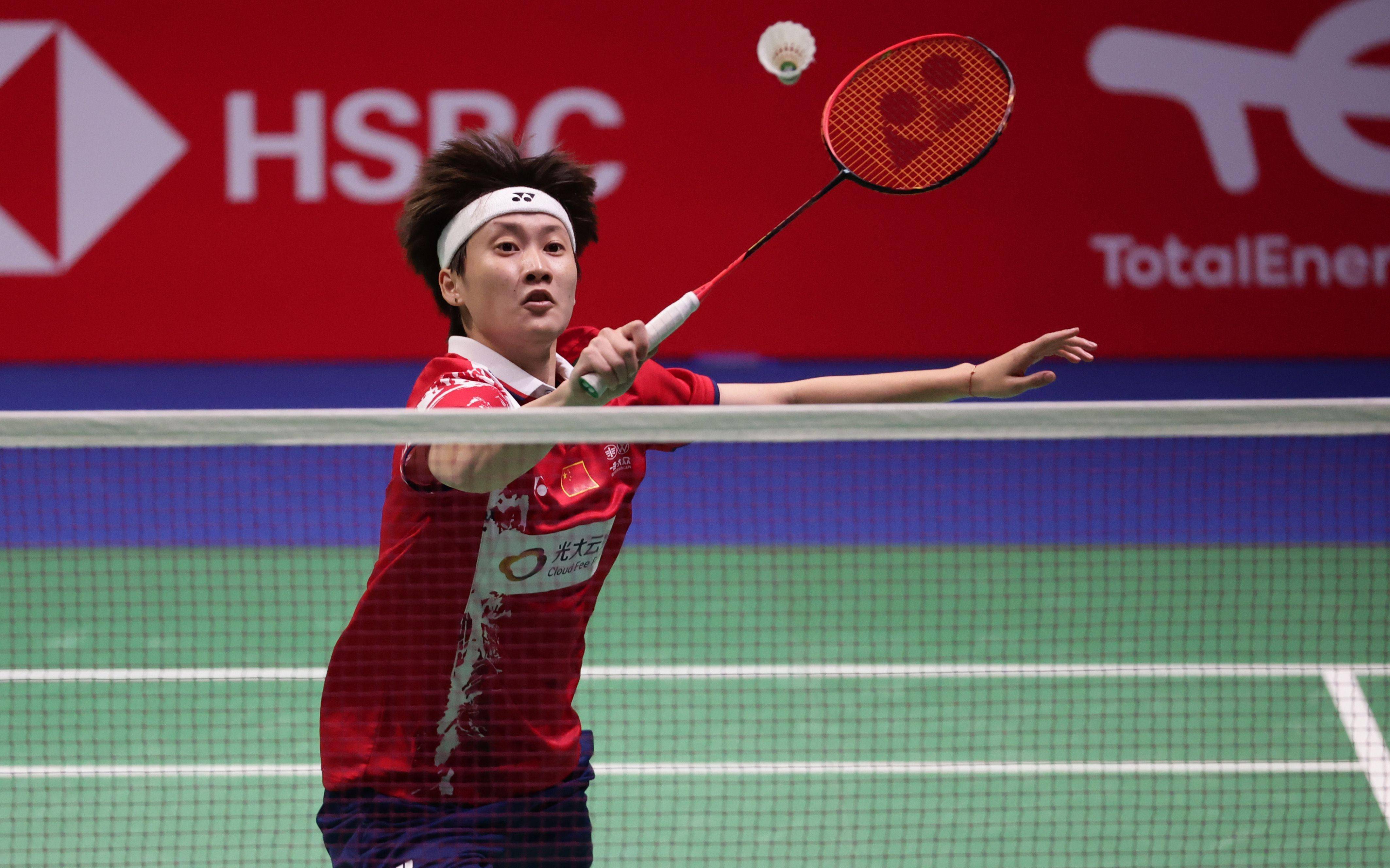 与之相对 与之相对